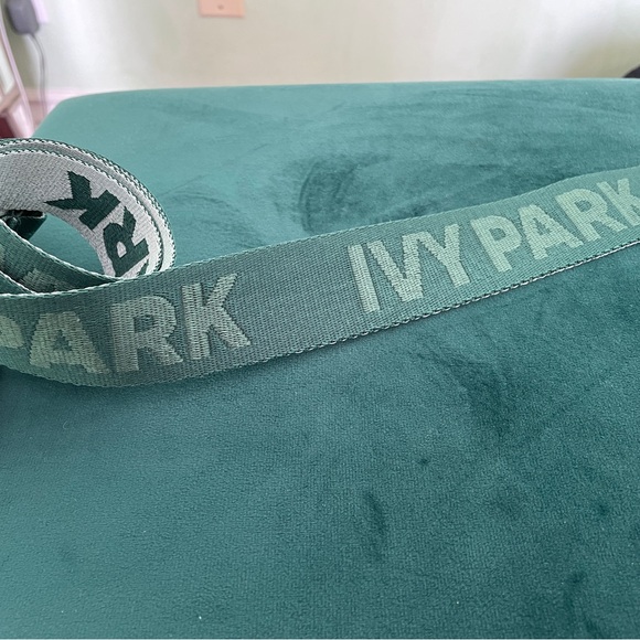 Ivy Park x Adidas S/M Green Belt NWT - Picture 3 of 4